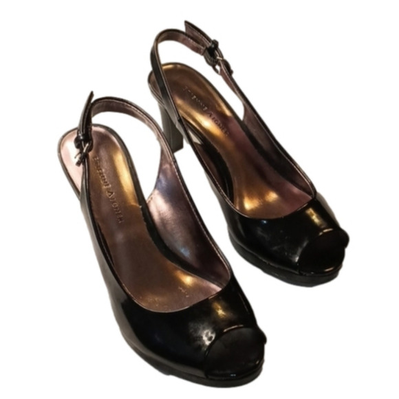 NWOT. Aigner patent slingbacks 6.5 - Picture 1 of 5